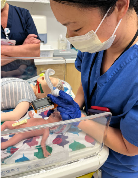 Jacklin Tong, NNP, in the Resus One Program NICU Sims Station.